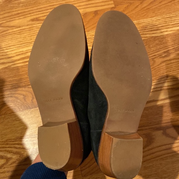 Cole Hahn black booties size 9 - Picture 2 of 4